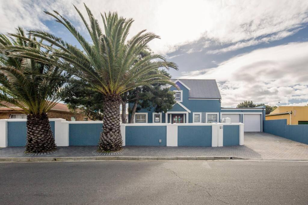 Casa de férias House W Pool, Fireplace, Braai *